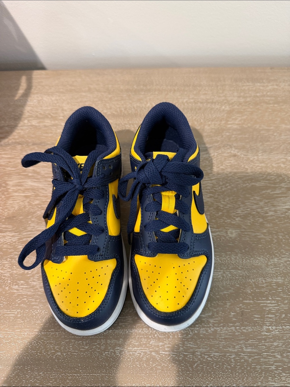 Nike Kids Navy and Yellow Low-Top Sneakers